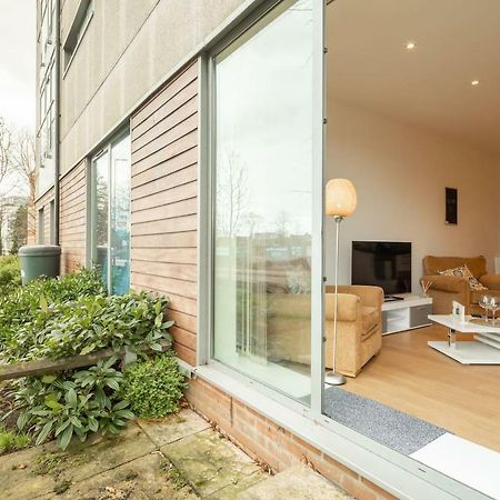 Central Bedford: Two Bedrooms, Breakfast Basket Exterior foto