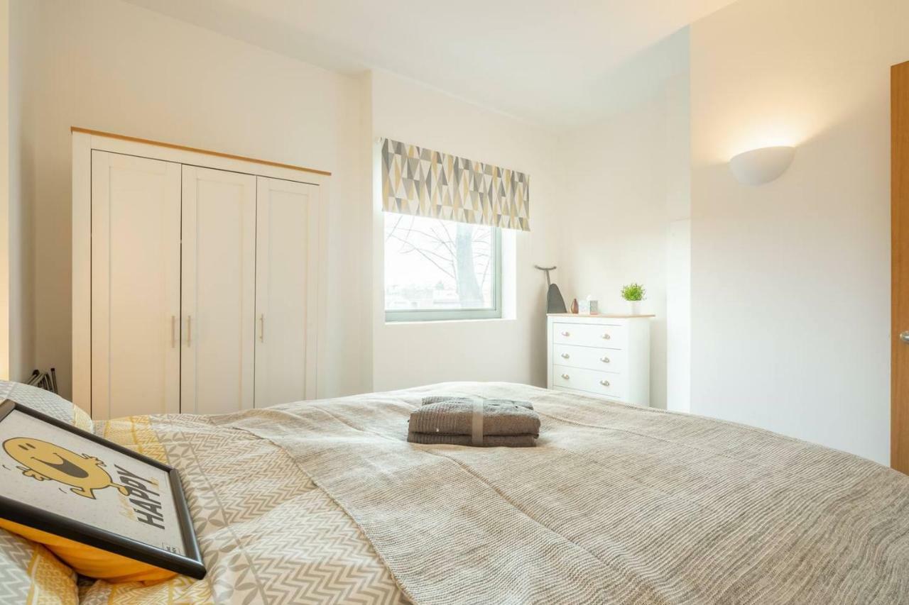 Central Bedford: Two Bedrooms, Breakfast Basket Exterior foto